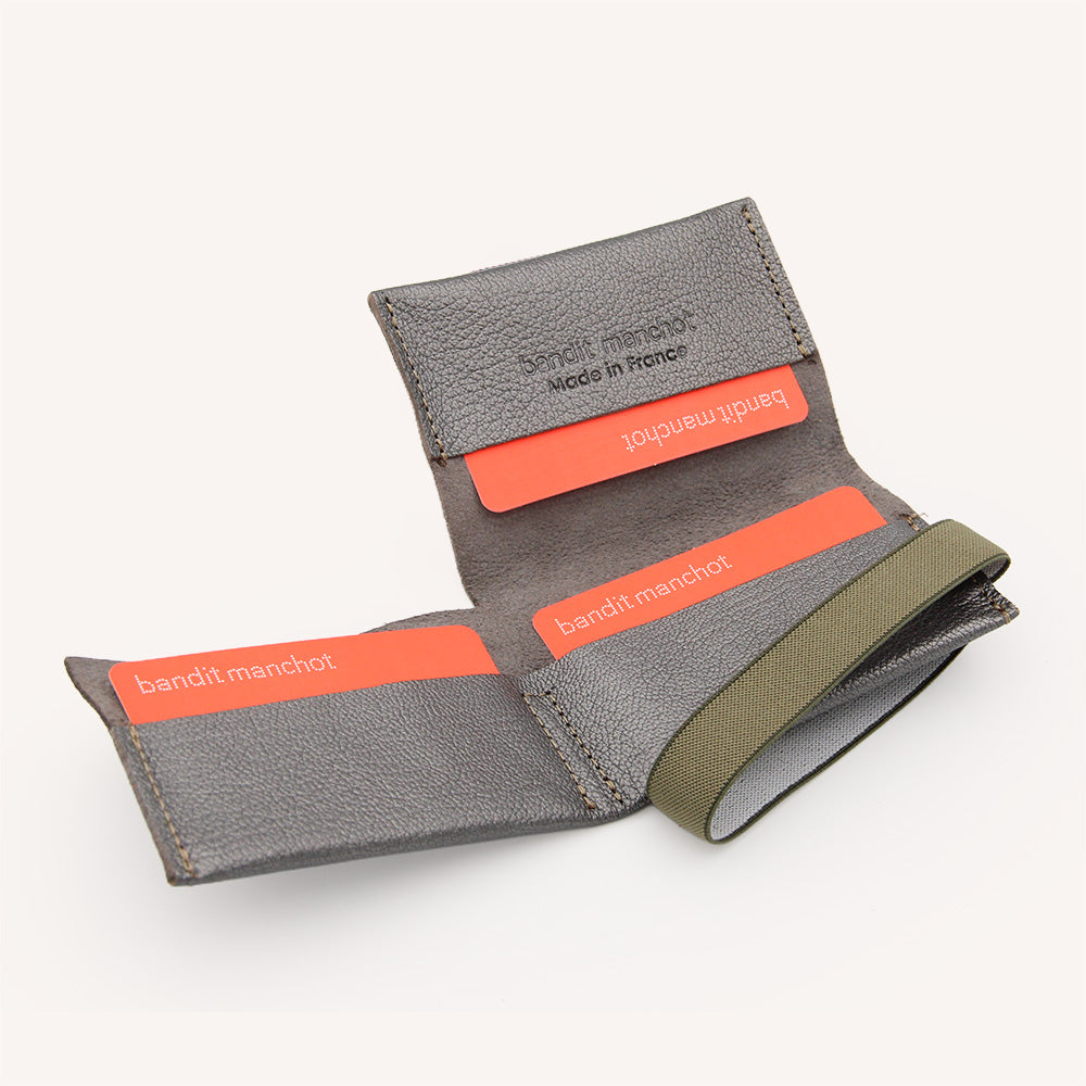 Porte-cartes plié