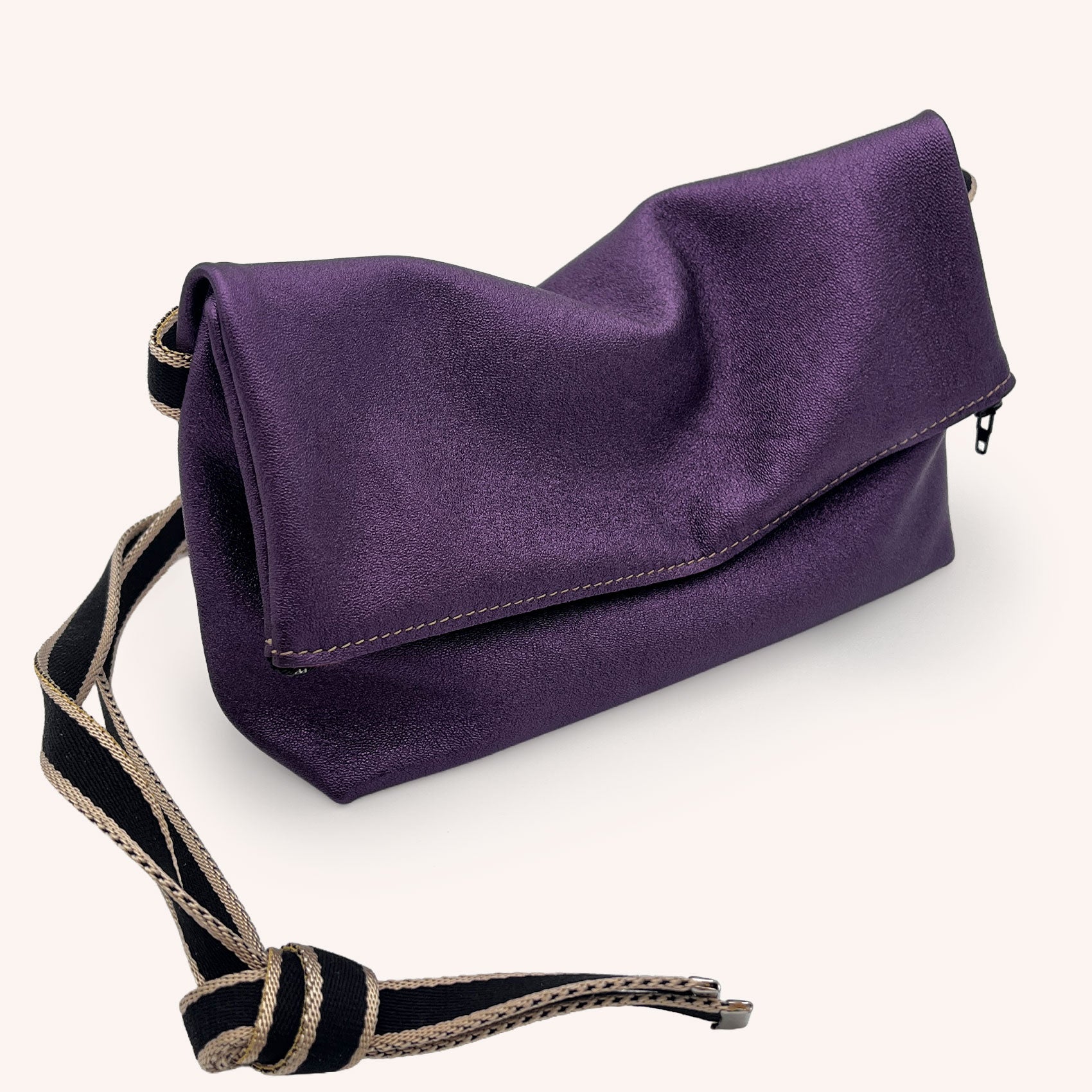 Zipped crossover flap