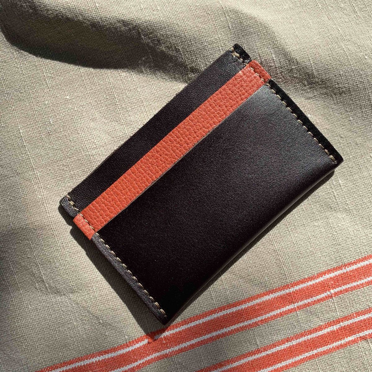 Flat card holder